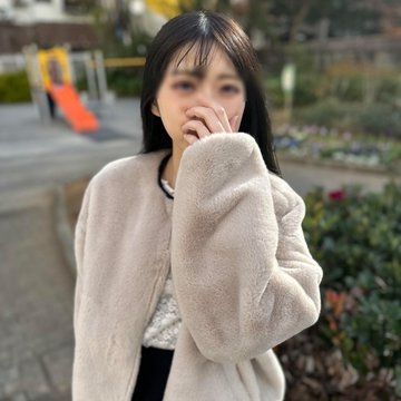 FC2-PPV-4708246 — 身高148Cm娇小玲珑的Ol恳求中出！白嫩肌肤和纤细身材的她被硬梆梆的活塞逼疯射精的视频